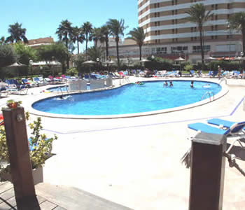 Pool vom  Hotel Helios
