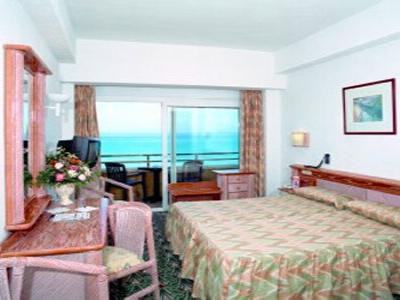 Hotel Garonda Zimmer